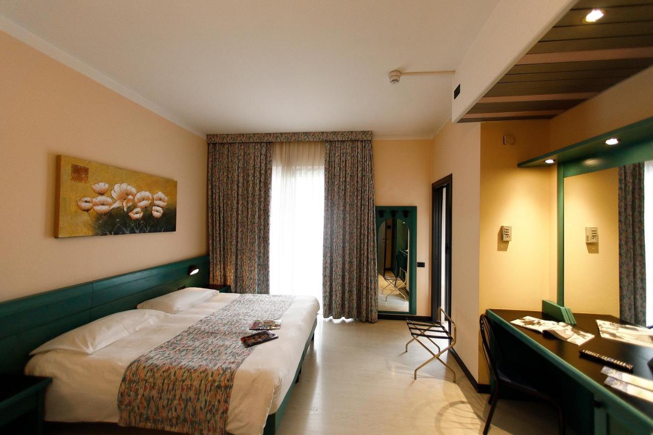 וליג'יו סול מיניציו Hotel Eden מראה חיצוני תמונה