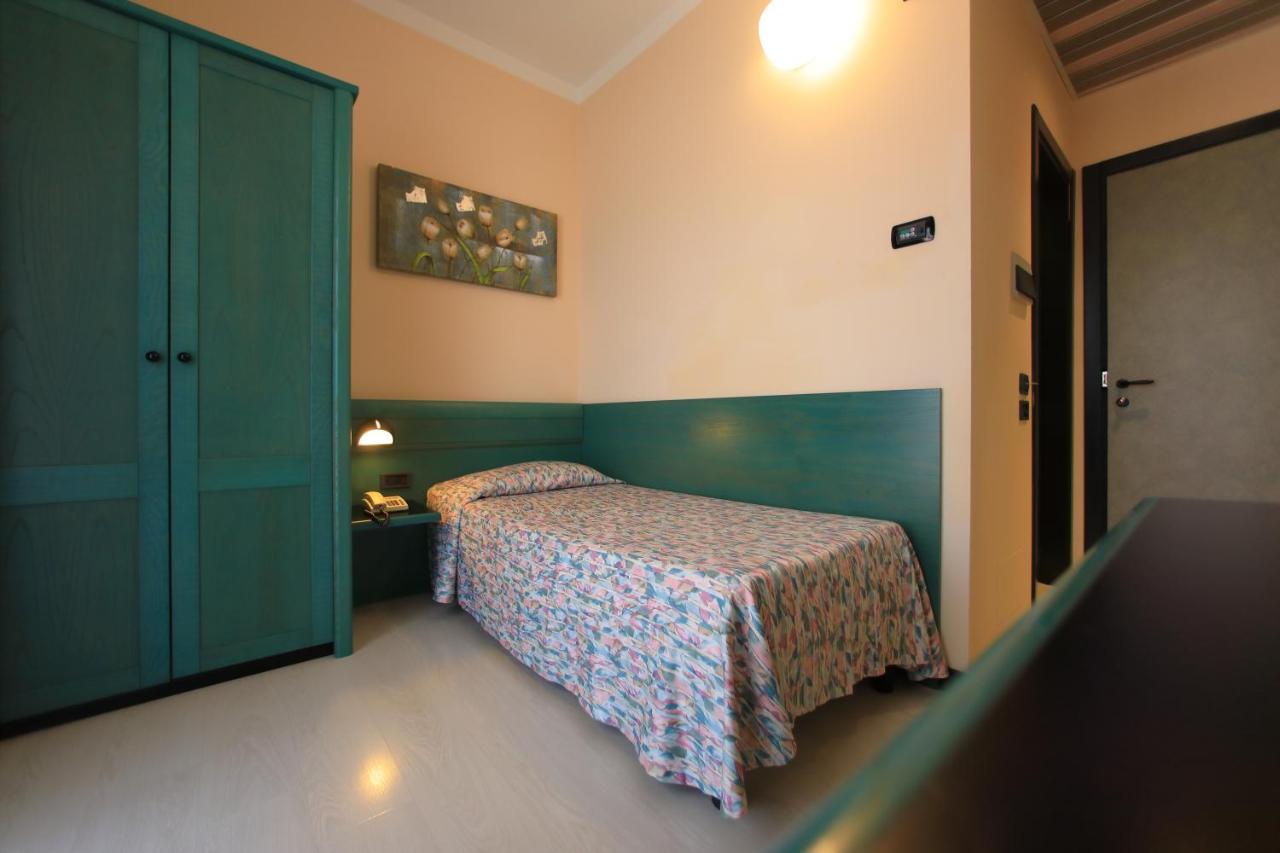 וליג'יו סול מיניציו Hotel Eden מראה חיצוני תמונה