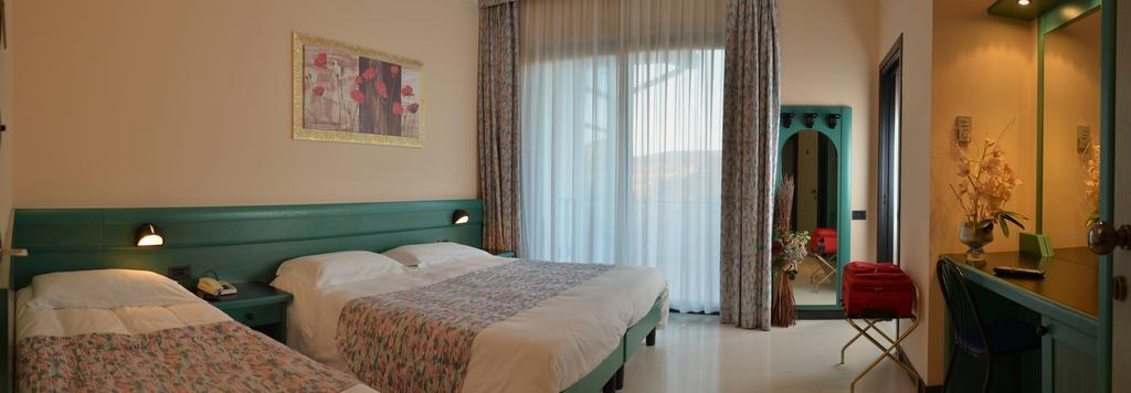 וליג'יו סול מיניציו Hotel Eden מראה חיצוני תמונה